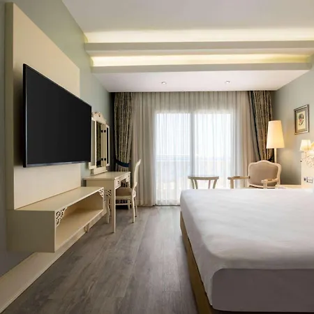 Dolce By Wyndham Cesme 4* Alaçatı