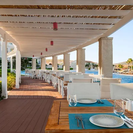 Dolce By Wyndham Cesme 4* Alaçatı