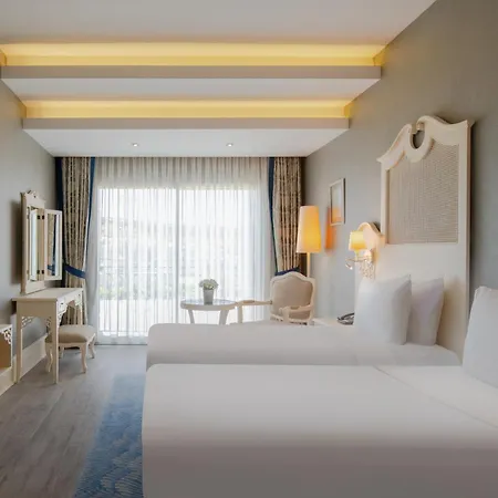 Dolce By Wyndham Cesme 리조트 4*